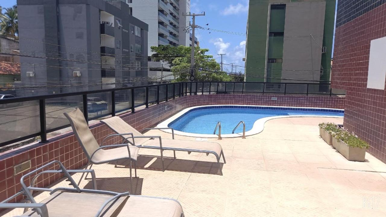 Apartamento A Beira-Mar Com Piscina Apartment Maceio  Exterior photo